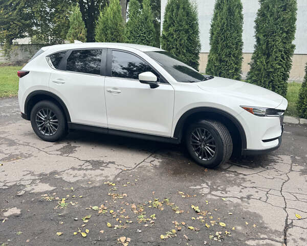 Білий Мазда СХ-5, об'ємом двигуна 2.49 л та пробігом 110 тис. км за 19800 $, фото 1 на Automoto.ua