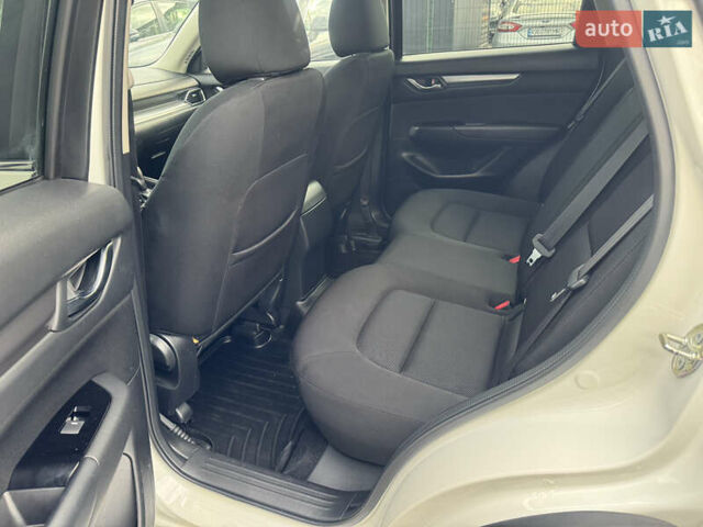 Мазда СХ-5 2018 у Києві на Automoto.ua Білий Мазда СХ-5, об'ємом двигуна 2.49 л та пробігом 83 тис. км за 19500 $, фото 11 на Automoto.ua