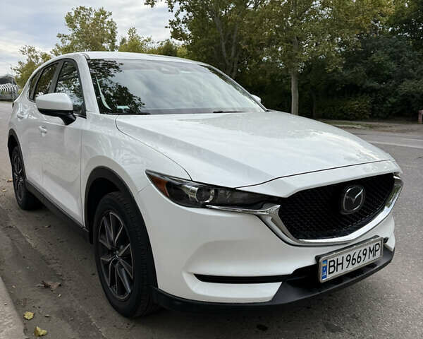 Мазда СХ-5 2018 в Одессе на Automoto.ua Белый Мазда СХ-5, объемом двигателя 2 л и пробегом 75 тыс. км за 19999 $, фото 4 на Automoto.ua