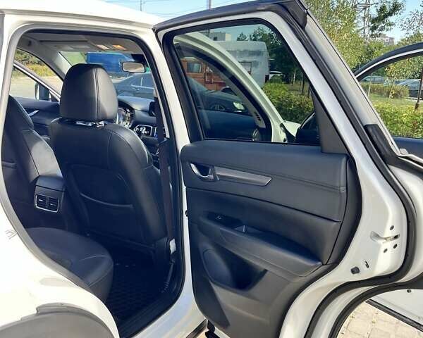 Білий Мазда СХ-5, об'ємом двигуна 2.49 л та пробігом 126 тис. км за 19500 $, фото 9 на Automoto.ua