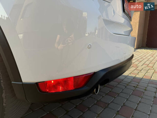 Белый Мазда СХ-5, объемом двигателя 2.2 л и пробегом 185 тыс. км за 18900 $, фото 59 на Automoto.ua