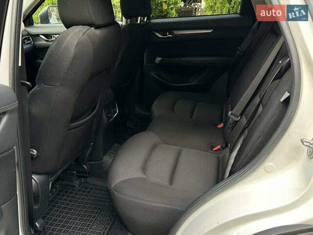 Белый Мазда СХ-5, объемом двигателя 2 л и пробегом 35 тыс. км за 22700 $, фото 14 на Automoto.ua