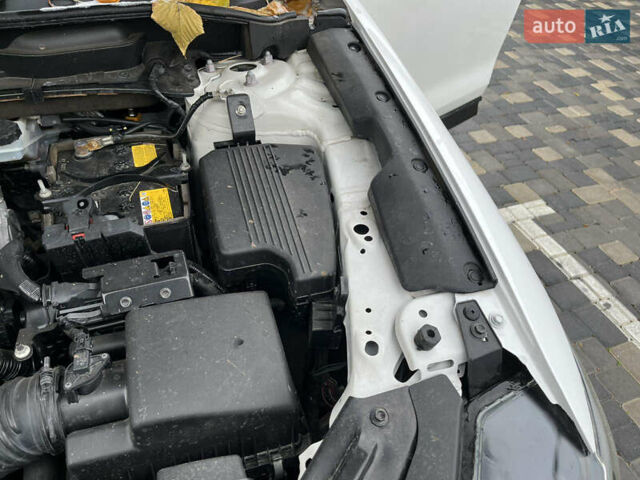 Білий Мазда СХ-5, об'ємом двигуна 2.49 л та пробігом 157 тис. км за 18600 $, фото 15 на Automoto.ua