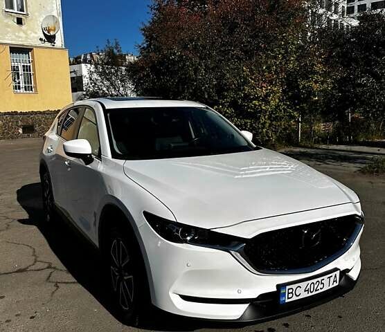 Белый Мазда СХ-5, объемом двигателя 2.5 л и пробегом 116 тыс. км за 21000 $, фото 4 на Automoto.ua
