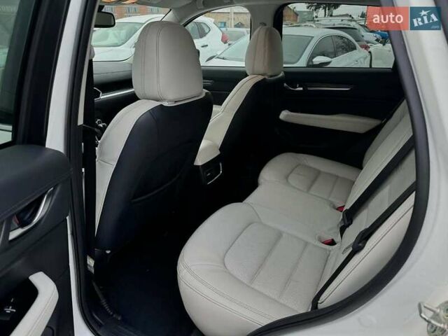 Мазда СХ-5 2018 у Києві на Automoto.ua Білий Мазда СХ-5, об'ємом двигуна 2.49 л та пробігом 126 тис. км за 20250 $, фото 8 на Automoto.ua