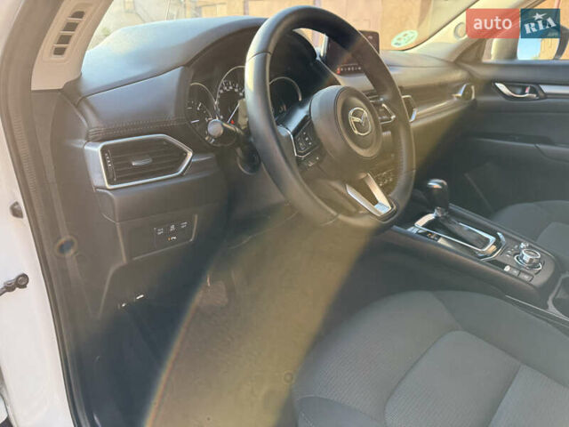 Белый Мазда СХ-5, объемом двигателя 2.2 л и пробегом 185 тыс. км за 18900 $, фото 71 на Automoto.ua