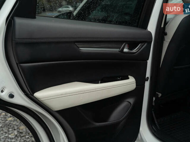 Белый Мазда СХ-5, объемом двигателя 2.49 л и пробегом 89 тыс. км за 22900 $, фото 43 на Automoto.ua