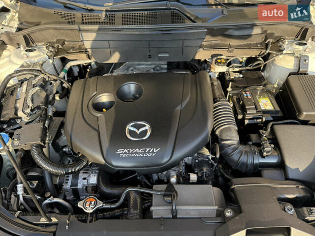 Белый Мазда СХ-5, объемом двигателя 2.2 л и пробегом 185 тыс. км за 18900 $, фото 116 на Automoto.ua
