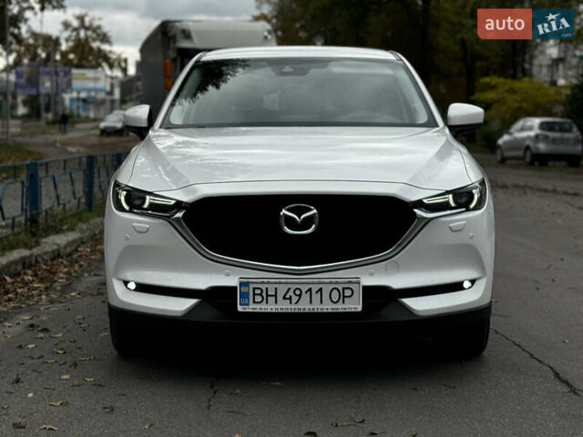 Белый Мазда СХ-5, объемом двигателя 2.19 л и пробегом 121 тыс. км за 23500 $, фото 1 на Automoto.ua