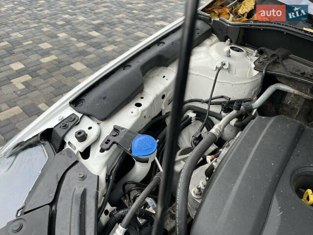 Білий Мазда СХ-5, об'ємом двигуна 2.49 л та пробігом 157 тис. км за 18600 $, фото 17 на Automoto.ua