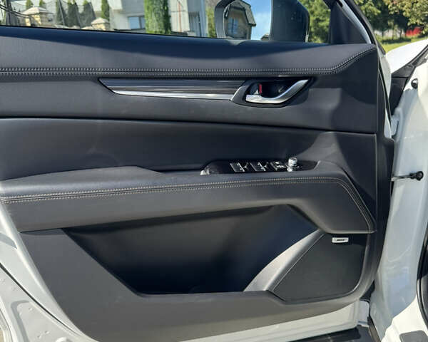 Белый Мазда СХ-5, объемом двигателя 2.2 л и пробегом 120 тыс. км за 23900 $, фото 7 на Automoto.ua