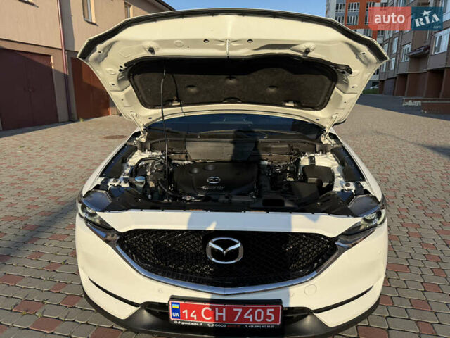 Белый Мазда СХ-5, объемом двигателя 2.2 л и пробегом 185 тыс. км за 18900 $, фото 113 на Automoto.ua