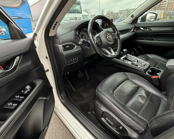 Белый Мазда СХ-5, объемом двигателя 2.5 л и пробегом 70 тыс. км за 23500 $, фото 9 на Automoto.ua