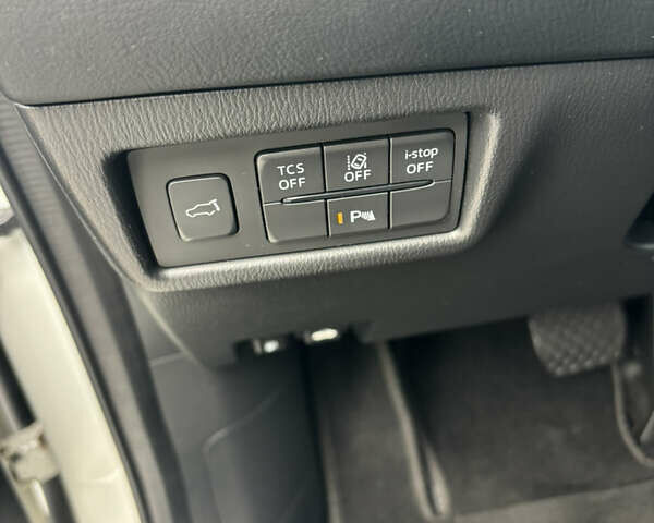 Белый Мазда СХ-5, объемом двигателя 2.5 л и пробегом 70 тыс. км за 23500 $, фото 11 на Automoto.ua