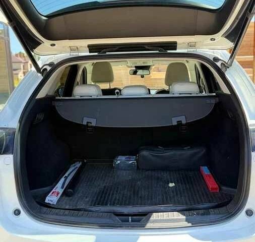 Білий Мазда СХ-5, об'ємом двигуна 2.5 л та пробігом 132 тис. км за 14500 $, фото 8 на Automoto.ua