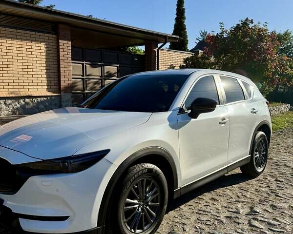 Белый Мазда СХ-5, объемом двигателя 2.5 л и пробегом 107 тыс. км за 20500 $, фото 3 на Automoto.ua