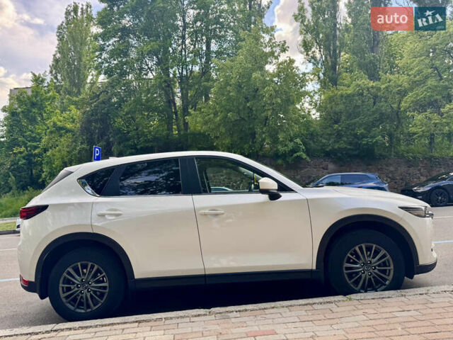 Белый Мазда СХ-5, объемом двигателя 2.19 л и пробегом 89 тыс. км за 23900 $, фото 3 на Automoto.ua