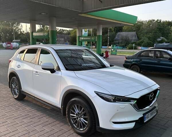 Белый Мазда СХ-5, объемом двигателя 2 л и пробегом 130 тыс. км за 21000 $, фото 1 на Automoto.ua