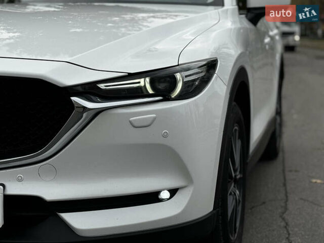 Белый Мазда СХ-5, объемом двигателя 2.19 л и пробегом 121 тыс. км за 23500 $, фото 36 на Automoto.ua