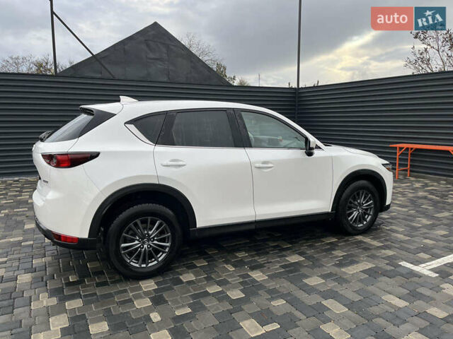 Білий Мазда СХ-5, об'ємом двигуна 2.49 л та пробігом 157 тис. км за 18600 $, фото 4 на Automoto.ua