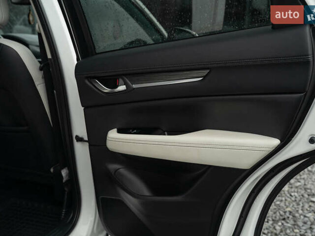 Белый Мазда СХ-5, объемом двигателя 2.49 л и пробегом 89 тыс. км за 22900 $, фото 44 на Automoto.ua