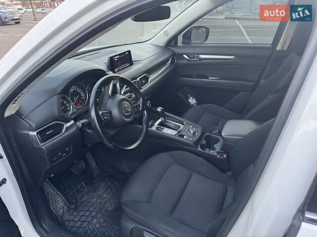 Белый Мазда СХ-5, объемом двигателя 2 л и пробегом 80 тыс. км за 21300 $, фото 8 на Automoto.ua