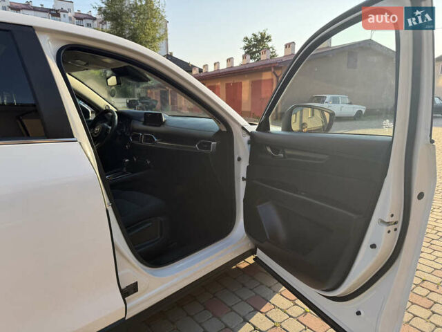 Белый Мазда СХ-5, объемом двигателя 2.2 л и пробегом 186 тыс. км за 18500 $, фото 104 на Automoto.ua