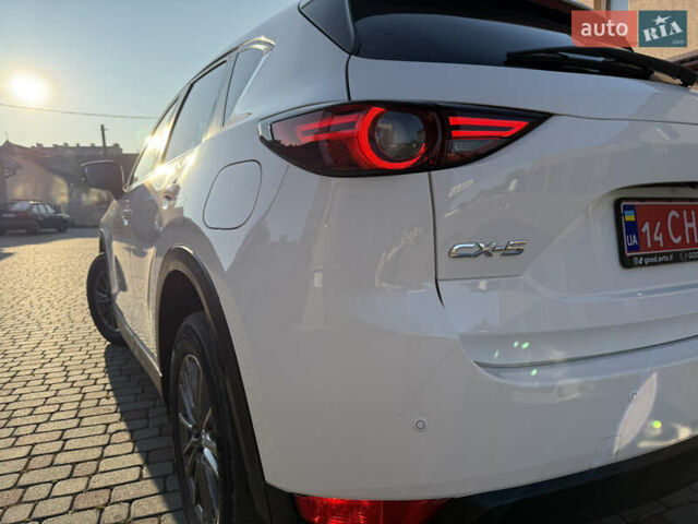 Белый Мазда СХ-5, объемом двигателя 2.2 л и пробегом 186 тыс. км за 18500 $, фото 28 на Automoto.ua