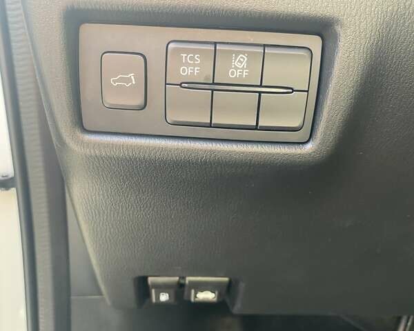 Білий Мазда СХ-5, об'ємом двигуна 2.49 л та пробігом 65 тис. км за 20500 $, фото 34 на Automoto.ua