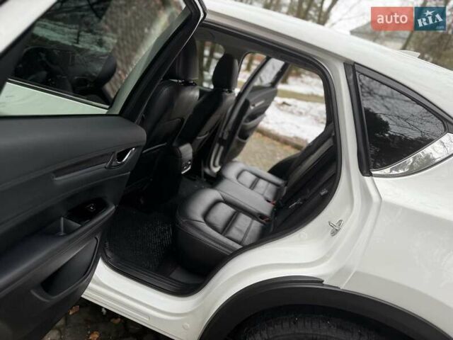 Білий Мазда СХ-5, об'ємом двигуна 2.49 л та пробігом 89 тис. км за 15800 $, фото 107 на Automoto.ua