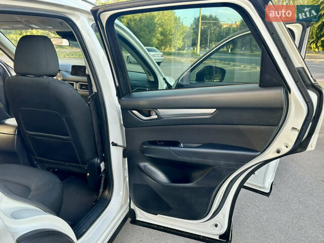 Білий Мазда СХ-5, об'ємом двигуна 2.5 л та пробігом 120 тис. км за 16780 $, фото 27 на Automoto.ua