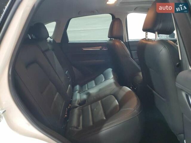 Білий Мазда СХ-5, об'ємом двигуна 2.5 л та пробігом 74 тис. км за 3900 $, фото 10 на Automoto.ua