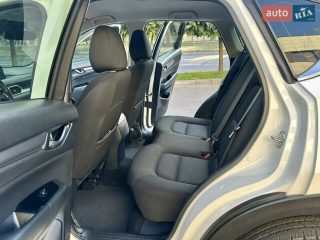 Білий Мазда СХ-5, об'ємом двигуна 2.5 л та пробігом 120 тис. км за 16780 $, фото 26 на Automoto.ua