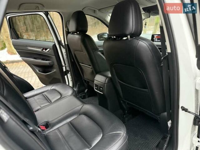 Білий Мазда СХ-5, об'ємом двигуна 2.49 л та пробігом 89 тис. км за 14999 $, фото 92 на Automoto.ua