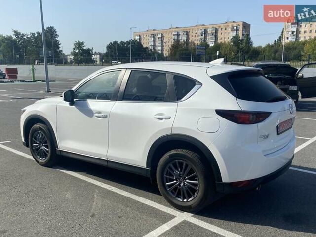 Білий Мазда СХ-5, об'ємом двигуна 2.49 л та пробігом 65 тис. км за 23200 $, фото 8 на Automoto.ua