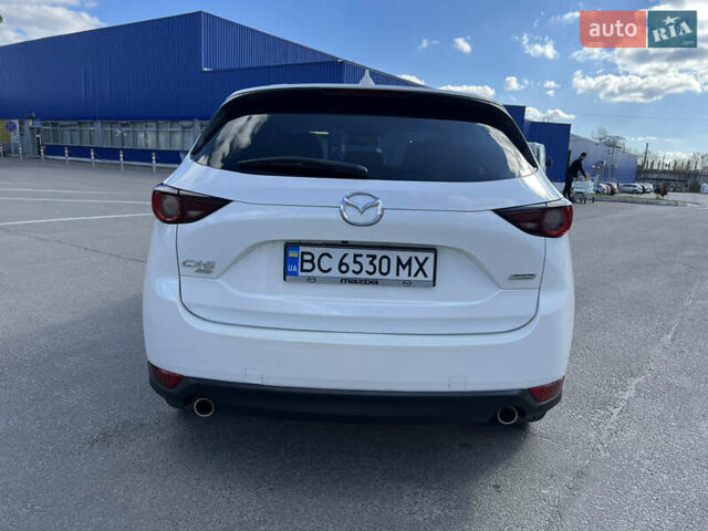 Белый Мазда СХ-5, объемом двигателя 2.49 л и пробегом 33 тыс. км за 22000 $, фото 3 на Automoto.ua