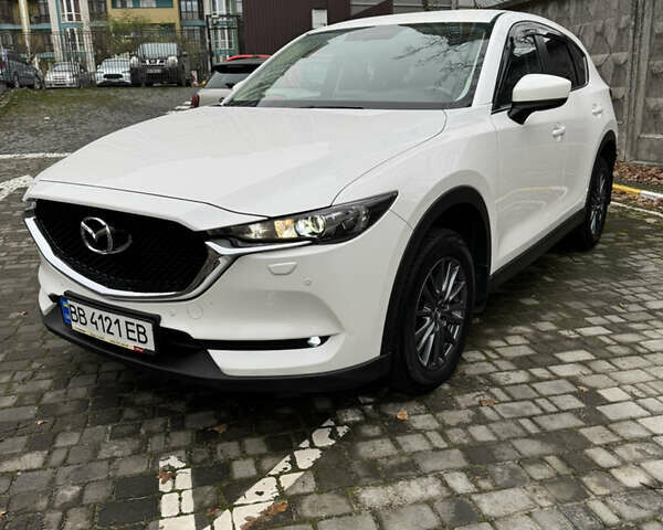 Белый Мазда СХ-5, объемом двигателя 2 л и пробегом 77 тыс. км за 23700 $, фото 1 на Automoto.ua