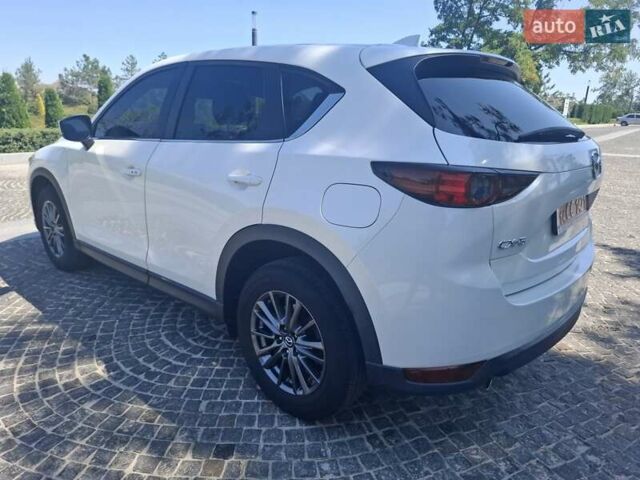 Белый Мазда СХ-5, объемом двигателя 2.5 л и пробегом 156 тыс. км за 17500 $, фото 2 на Automoto.ua