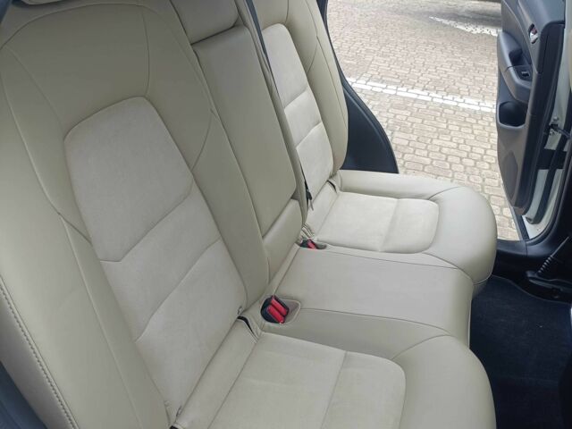 Белый Мазда СХ-5, объемом двигателя 2.5 л и пробегом 154 тыс. км за 18700 $, фото 12 на Automoto.ua