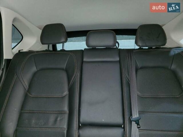 Білий Мазда СХ-5, об'ємом двигуна 2.5 л та пробігом 74 тис. км за 3900 $, фото 9 на Automoto.ua