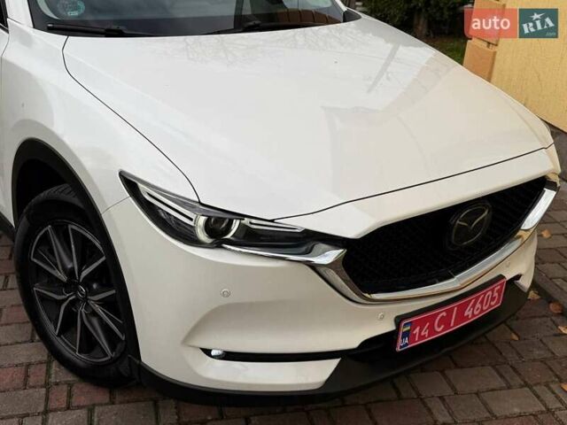 Белый Мазда СХ-5, объемом двигателя 2.19 л и пробегом 175 тыс. км за 19777 $, фото 4 на Automoto.ua