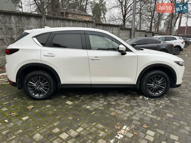 Белый Мазда СХ-5, объемом двигателя 2 л и пробегом 77 тыс. км за 23700 $, фото 7 на Automoto.ua