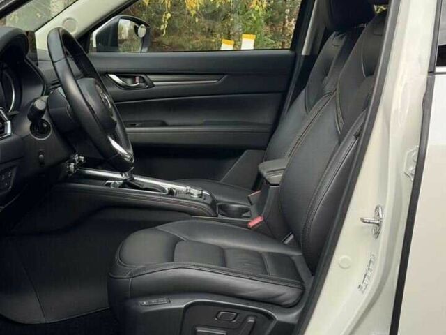 Белый Мазда СХ-5, объемом двигателя 2 л и пробегом 38 тыс. км за 13000 $, фото 6 на Automoto.ua