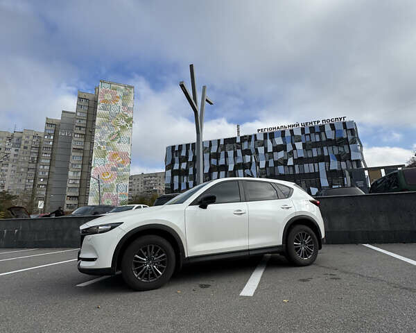 Белый Мазда СХ-5, объемом двигателя 2 л и пробегом 25 тыс. км за 22900 $, фото 8 на Automoto.ua