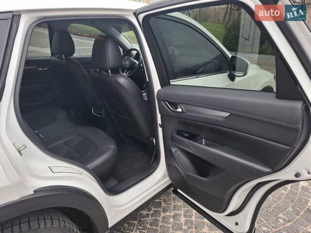 Белый Мазда СХ-5, объемом двигателя 2.5 л и пробегом 158 тыс. км за 17300 $, фото 18 на Automoto.ua