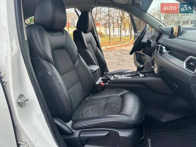 Білий Мазда СХ-5, об'ємом двигуна 2.5 л та пробігом 158 тис. км за 17700 $, фото 29 на Automoto.ua