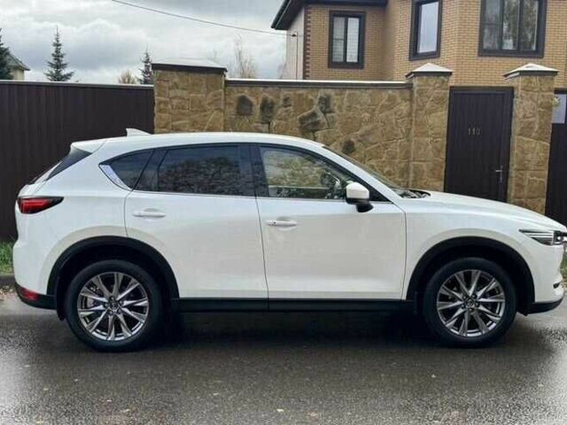 Белый Мазда СХ-5, объемом двигателя 2 л и пробегом 38 тыс. км за 13000 $, фото 3 на Automoto.ua