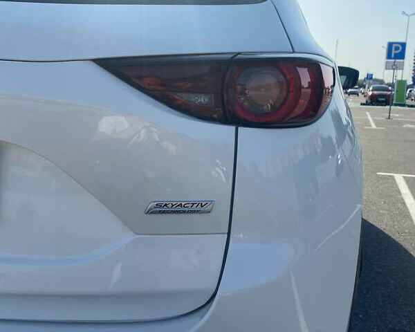 Білий Мазда СХ-5, об'ємом двигуна 2.49 л та пробігом 65 тис. км за 20500 $, фото 10 на Automoto.ua