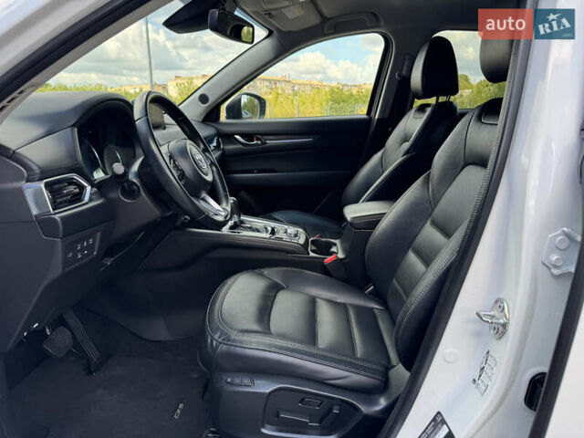 Білий Мазда СХ-5, об'ємом двигуна 2.2 л та пробігом 133 тис. км за 23799 $, фото 15 на Automoto.ua