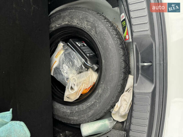 Белый Мазда СХ-5, объемом двигателя 2 л и пробегом 77 тыс. км за 23700 $, фото 40 на Automoto.ua